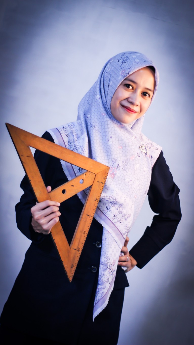 Tati Resmiati, S.Pd